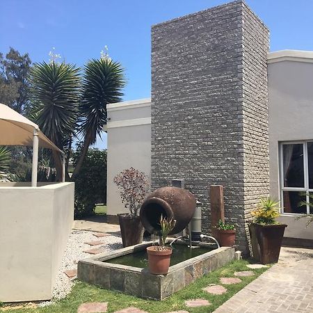 Meransha Self Catering Cc Walvis Bay Bagian luar foto
