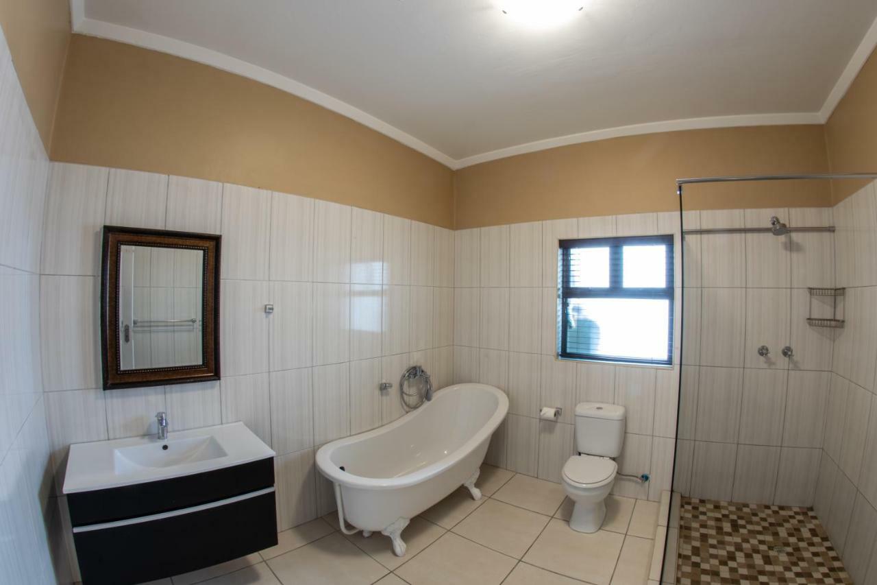 Meransha Self Catering Cc Walvis Bay Bagian luar foto