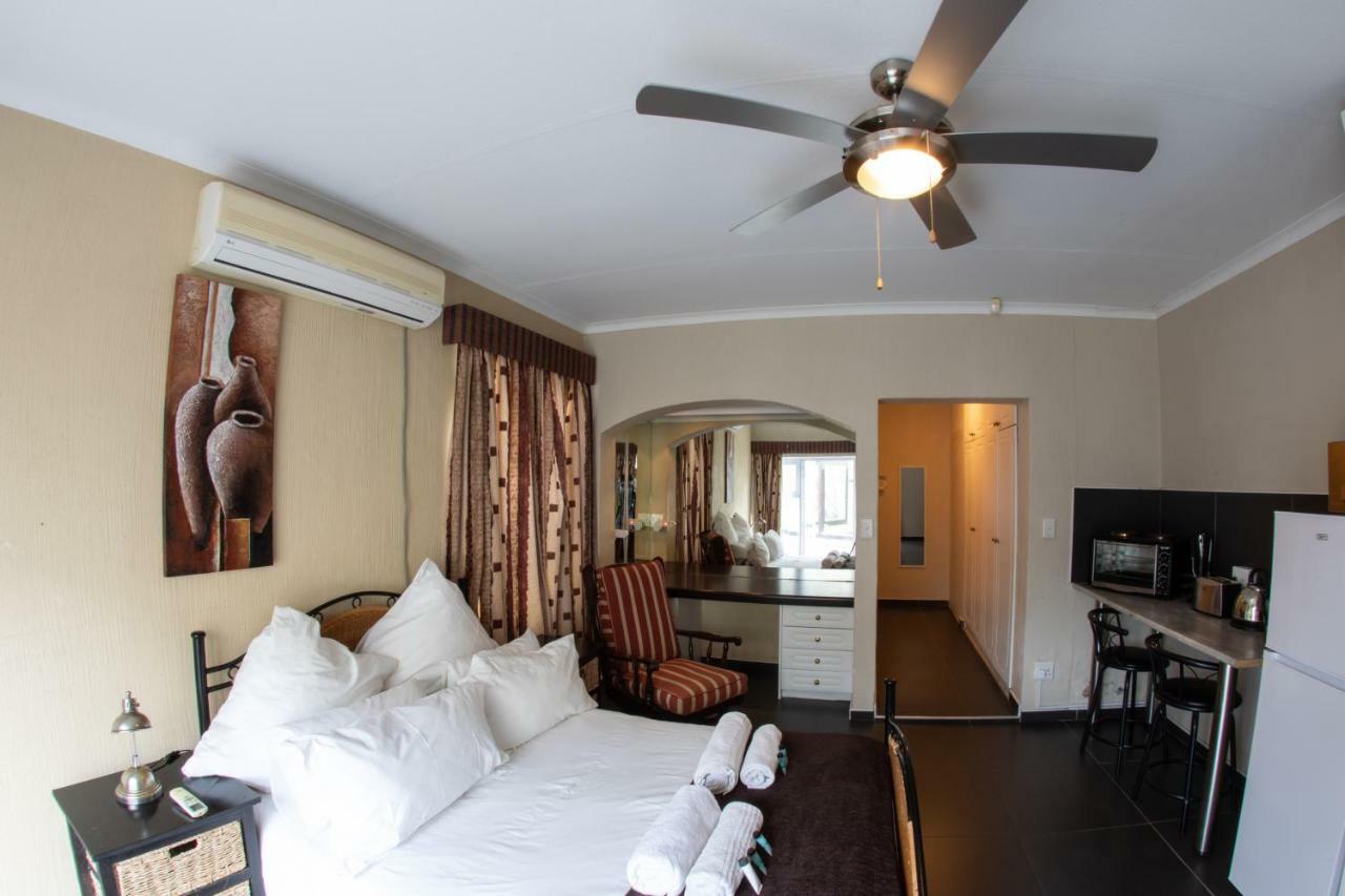 Meransha Self Catering Cc Walvis Bay Bagian luar foto
