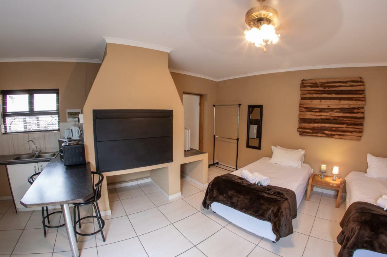 Meransha Self Catering Cc Walvis Bay Bagian luar foto