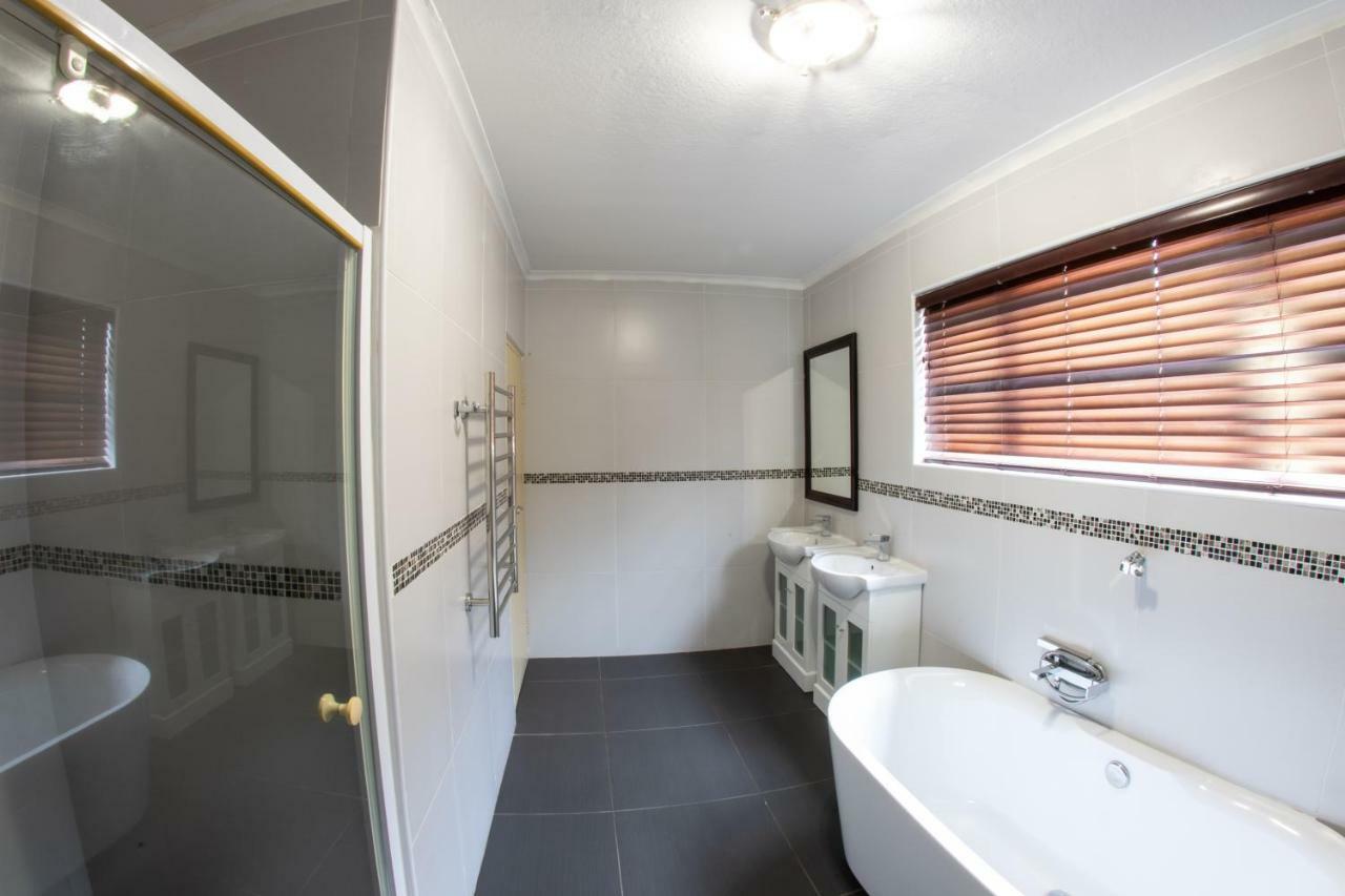 Meransha Self Catering Cc Walvis Bay Bagian luar foto