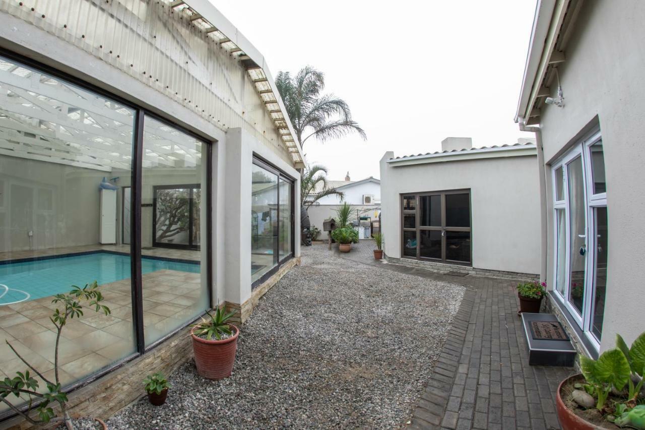 Meransha Self Catering Cc Walvis Bay Bagian luar foto