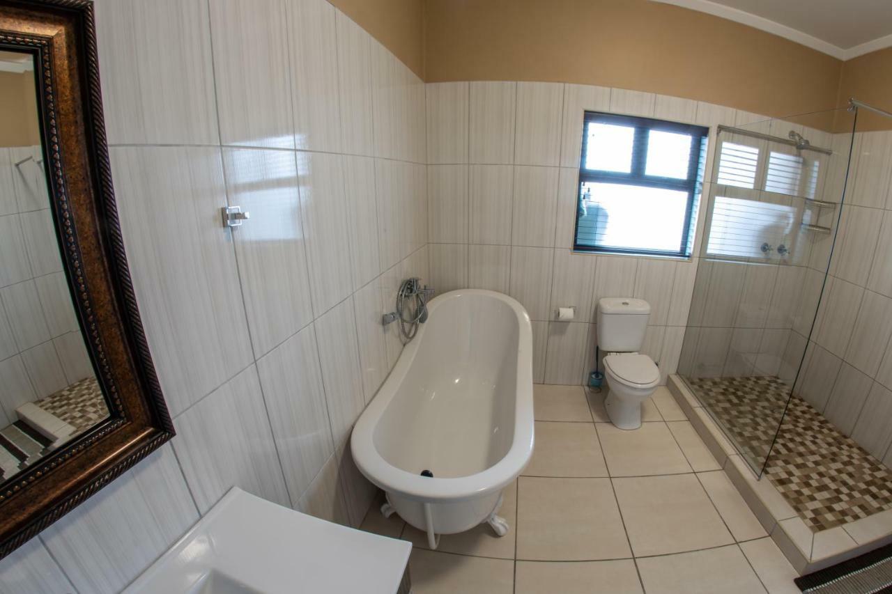 Meransha Self Catering Cc Walvis Bay Bagian luar foto