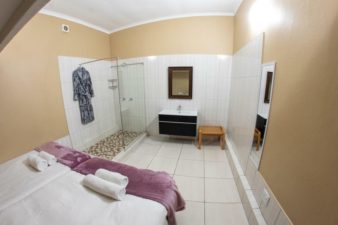 Meransha Self Catering Cc Walvis Bay Bagian luar foto
